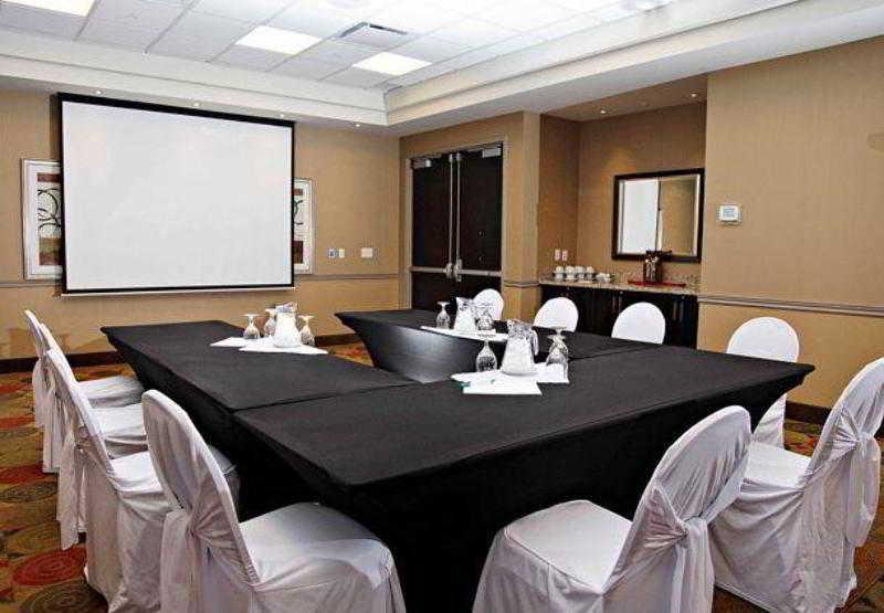 Towneplace Suites By Marriott Sudbury Bagian luar foto