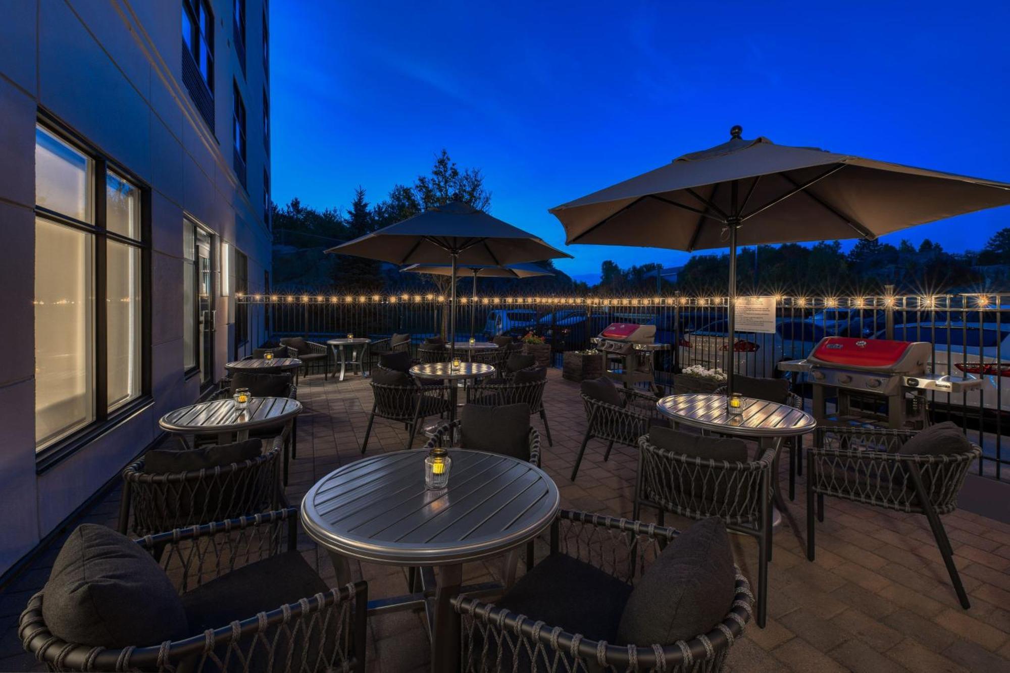 Towneplace Suites By Marriott Sudbury Bagian luar foto