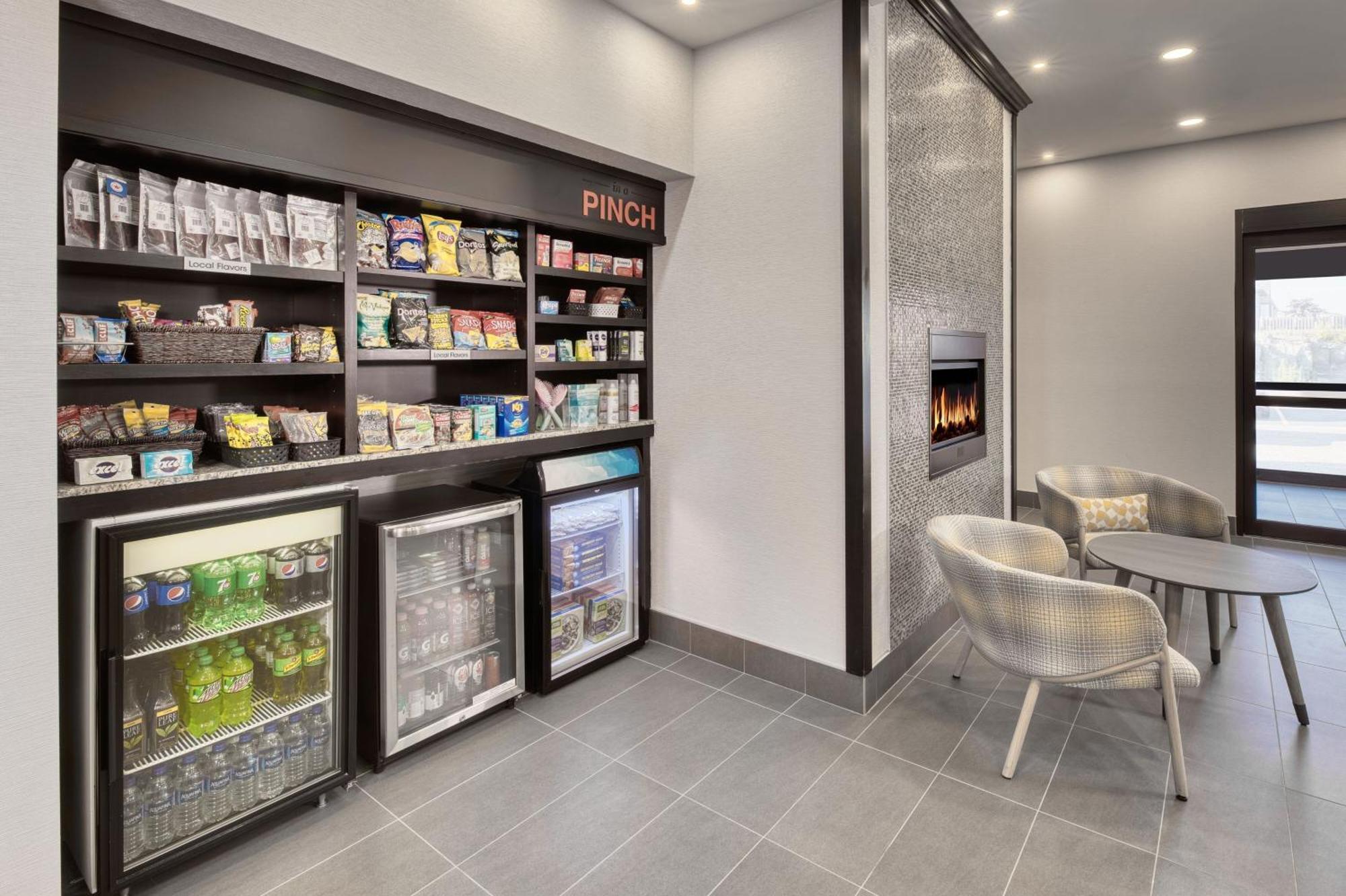 Towneplace Suites By Marriott Sudbury Bagian luar foto