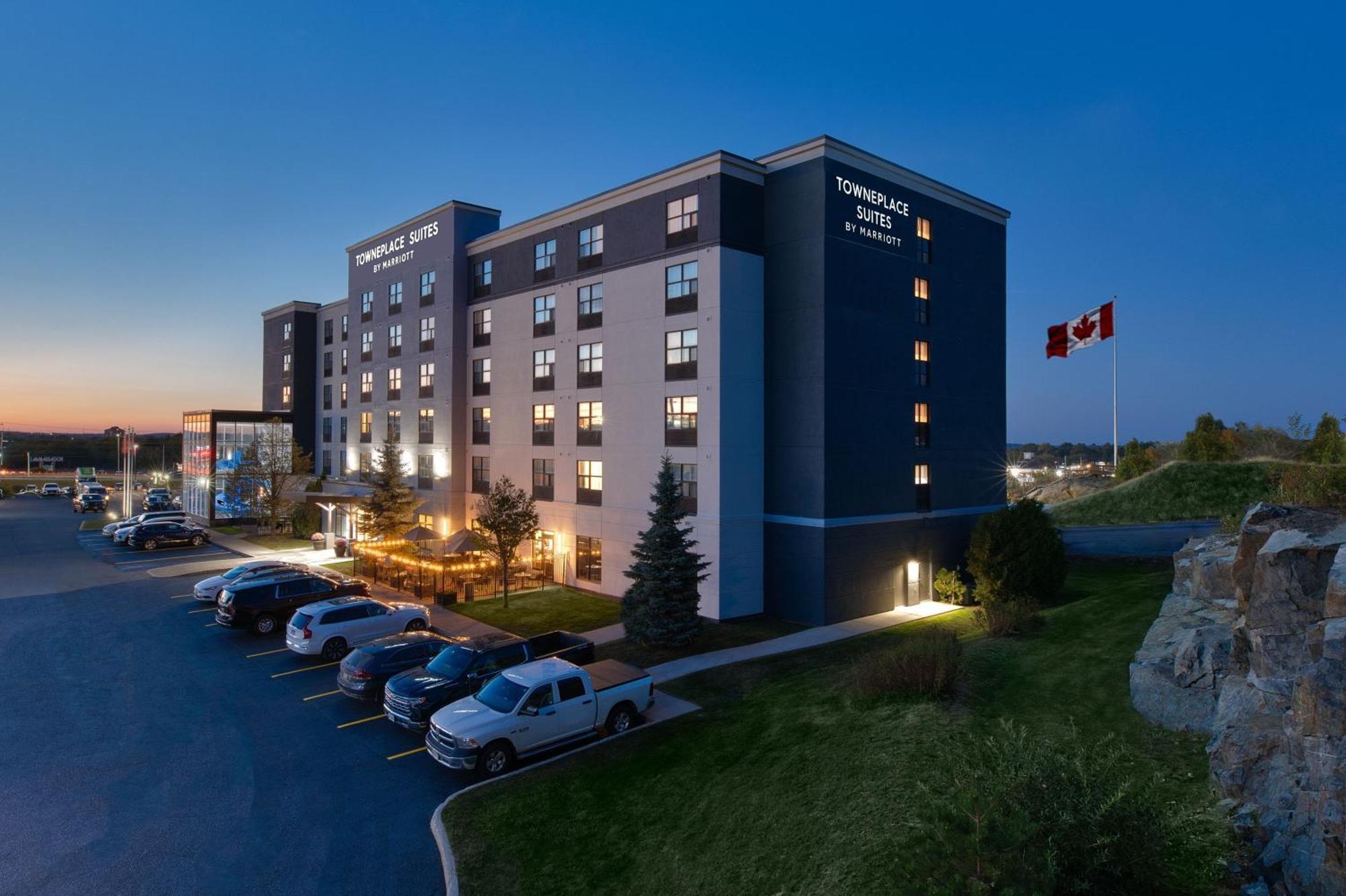 Towneplace Suites By Marriott Sudbury Bagian luar foto