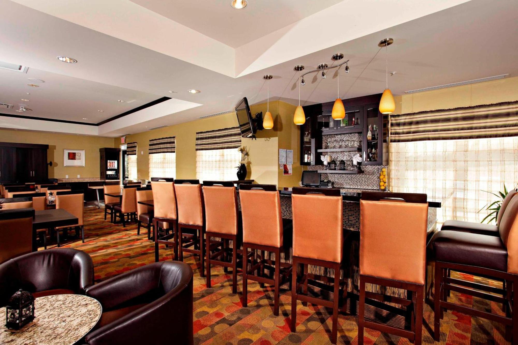 Towneplace Suites By Marriott Sudbury Bagian luar foto