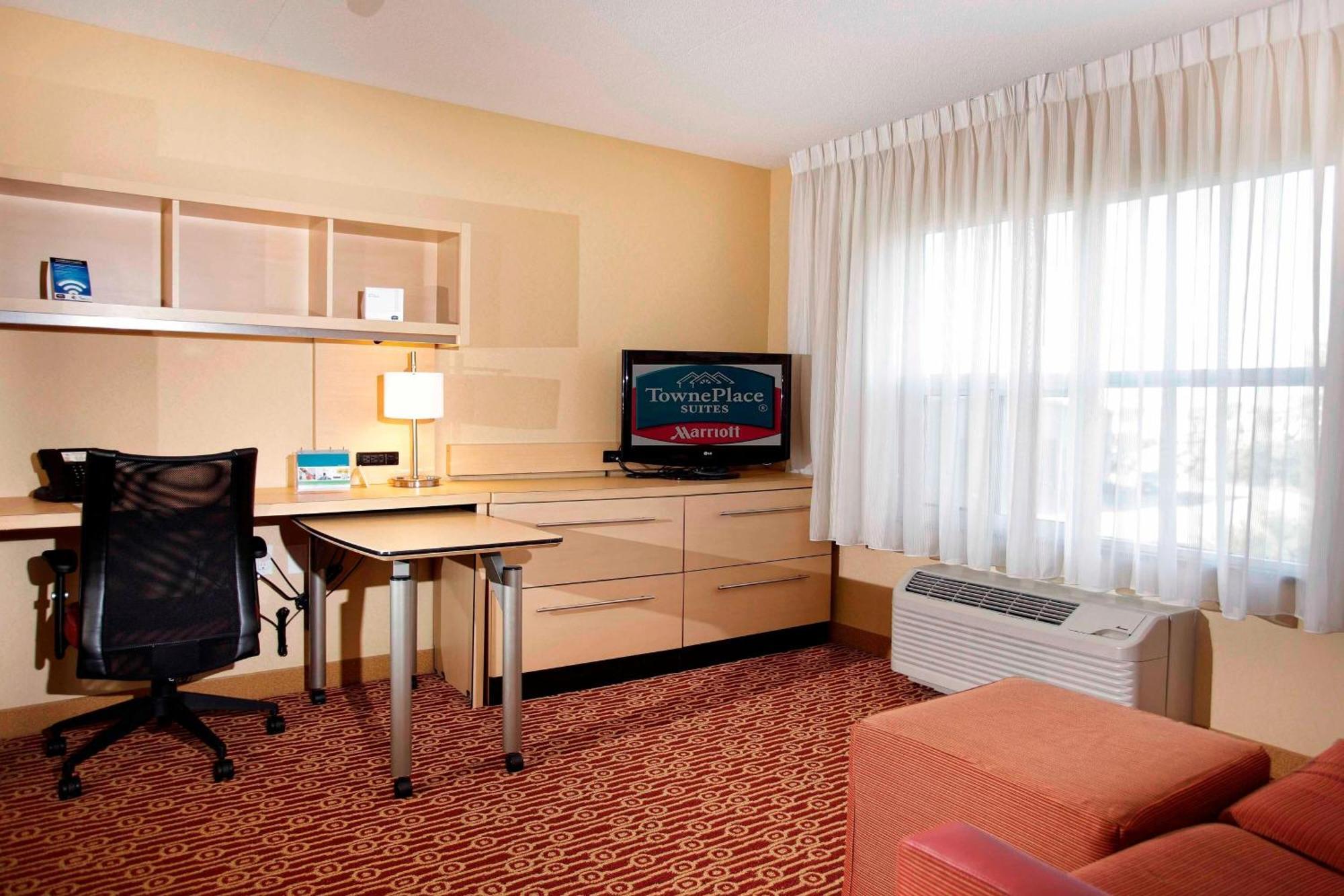 Towneplace Suites By Marriott Sudbury Bagian luar foto
