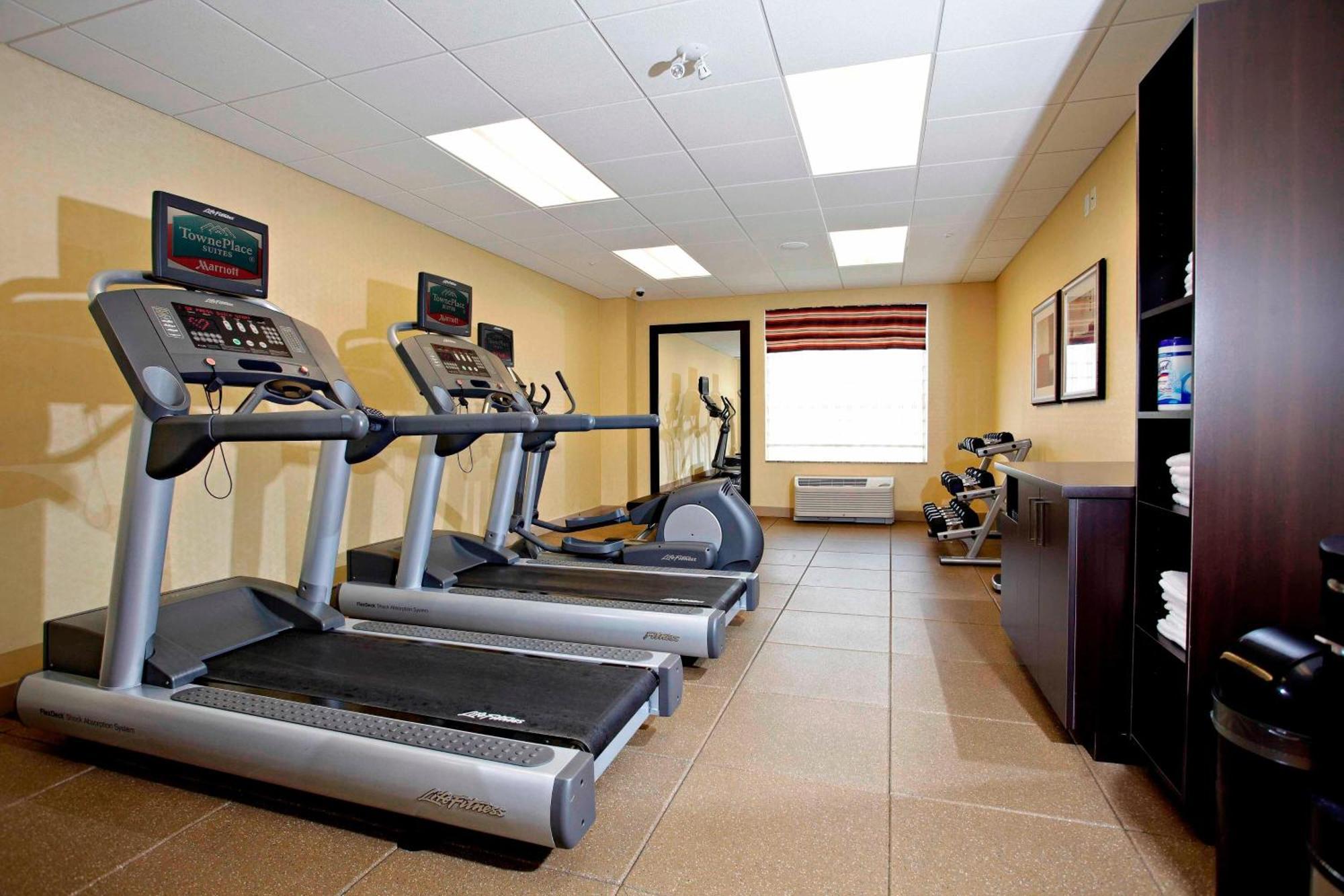 Towneplace Suites By Marriott Sudbury Bagian luar foto
