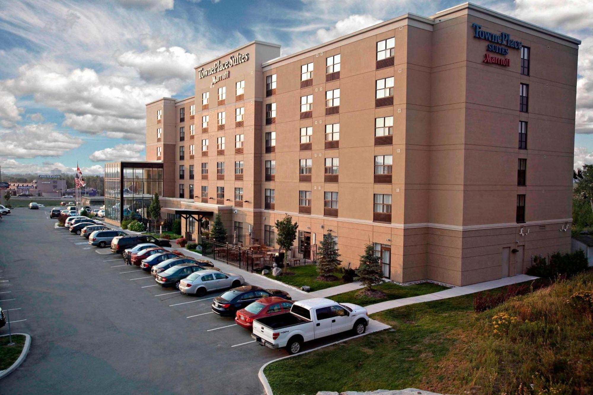 Towneplace Suites By Marriott Sudbury Bagian luar foto